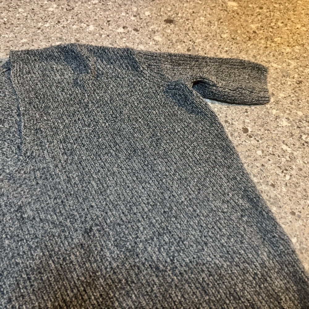 Express Women's Oversized Charcoal Grey Sweater - Size S - Picture 4 of 7